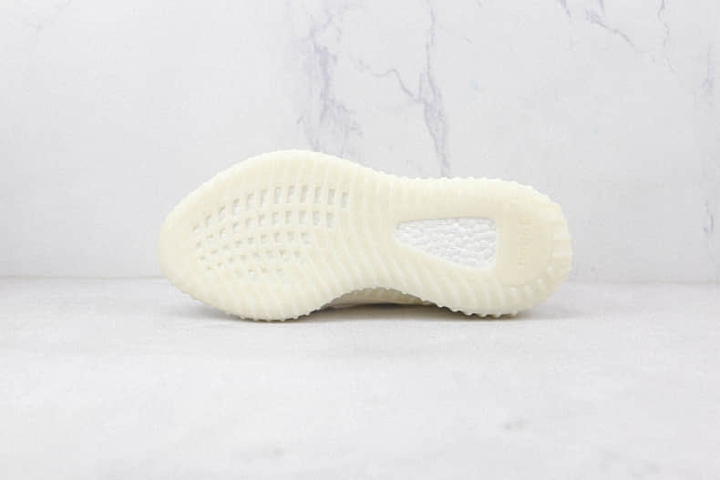 Selling fake Yeezy Boost 350 V2 bone sneakers online (5)